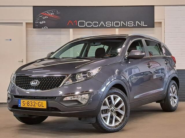 Grijs Gebruikt 2015 Kia Sportage SUV | € 9.995 (Goede deal) - Afbeelding 1/4