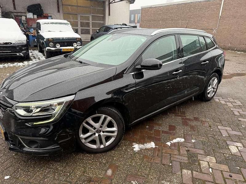 Zwart Occasion 2019 Renault Mégane GrandTour LIMITED Stationwagen | € 10.500 (Super prijs) - Afbeelding 1/4