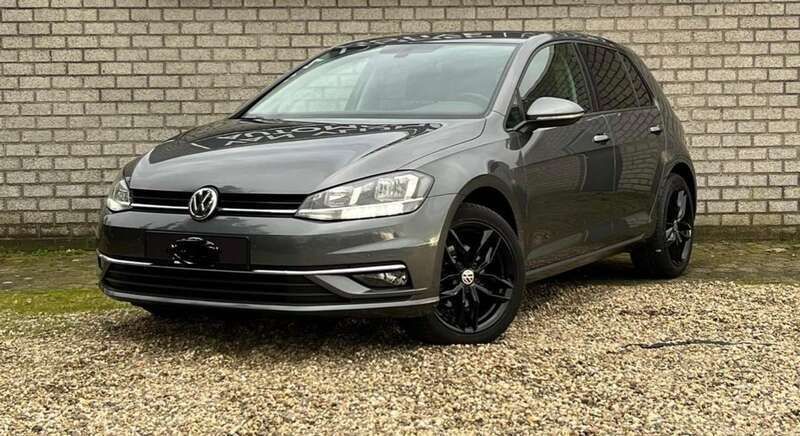 Grijs Gebruikt 2018 VW Golf VII Comfortline Stationwagen | € 13.000 (Eerlijke prijs) - Afbeelding 1/4