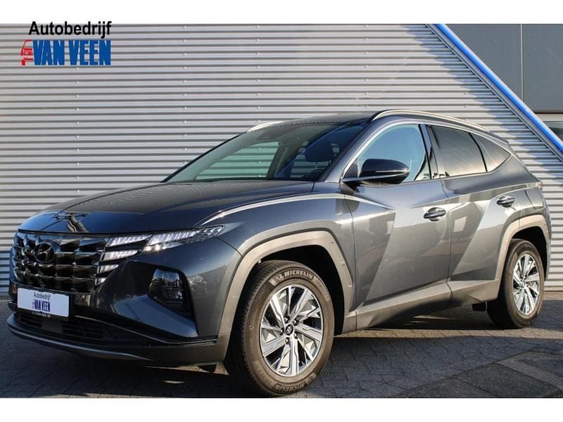 Dark knight (grijs metallic) Occasion 2021 Hyundai Tucson Comfort SUV | € 26.945 (Eerlijke prijs) - Afbeelding 1/4