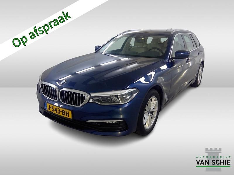 Blauw Occasion 2020 BMW 520 Executive Stationwagen | € 28.900 (Eerlijke prijs) - Afbeelding 1/4