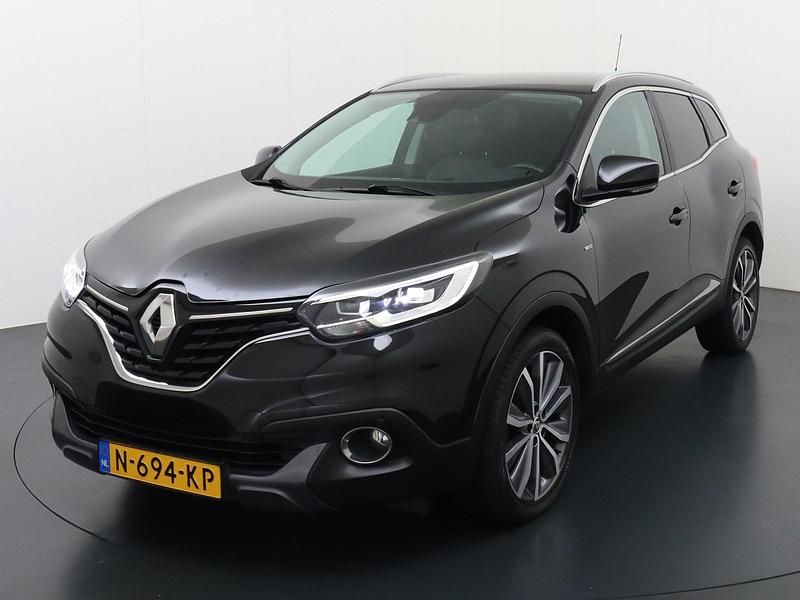 Zwart Gebruikt 2015 Renault Kadjar Bose Edition SUV | € 11.995 (Eerlijke prijs) - Afbeelding 1/4