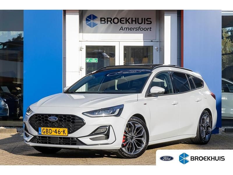Wit Gebruikt 2024 Ford Focus Premium Stationwagen | € 27.400 (Duur) - Afbeelding 1/4