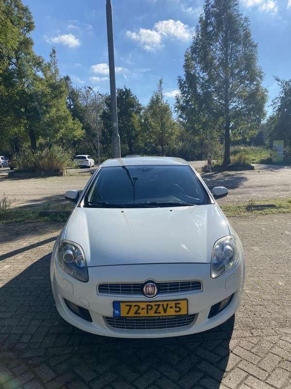 Wit Gebruikt 2011 Fiat Bravo Sport Hatchback | € 5.500 (Duur) - Afbeelding 1/4