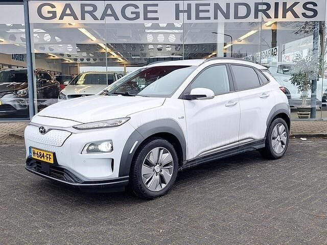 Wit Occasion 2019 Hyundai Kona SUV | € 14.845 (Super prijs) - Afbeelding 1/4