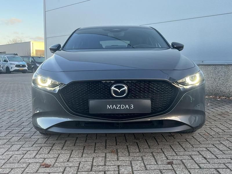 Nieuw Mazda 3 Center-Line 140 PK (102 kW) 2025 Grijs Hatchback