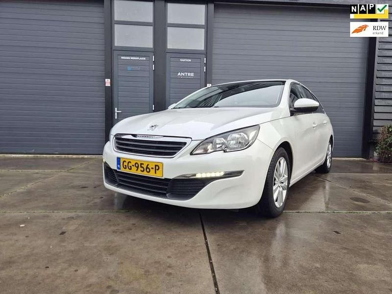 Wit Occasion 2015 Peugeot 308 SW Stationwagen | € 7.500 (Super prijs) - Afbeelding 1/4