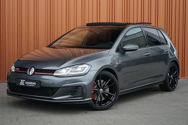 Grijs (metallic) Occasion 2019 VW Golf VII GTI Hatchback | € 27.850 (Eerlijke prijs) - Afbeelding 1/4