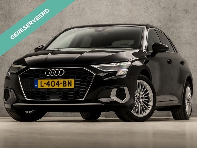 Zwart Gebruikt 2021 Audi A3 Sportback Design Hatchback | € 21.245 (Eerlijke prijs) - Afbeelding 1/4