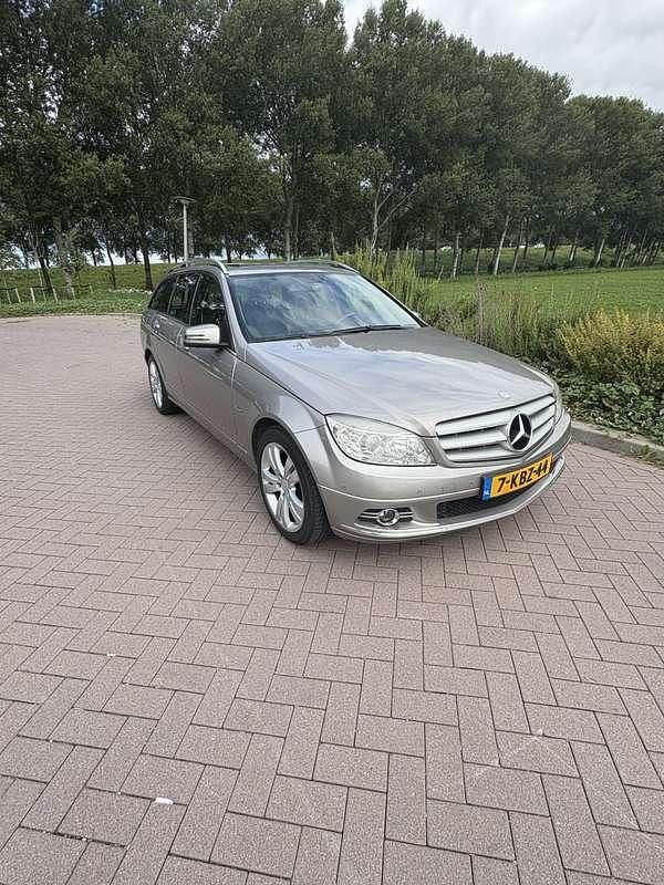 Grijs Gebruikt 2008 Mercedes C220 Stationwagen | € 4.995 (Eerlijke prijs) - Afbeelding 1/4