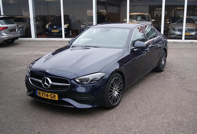 Blauw Occasion 2022 Mercedes C200 Luxury Sedan | € 34.900 (Super prijs) - Afbeelding 1/4