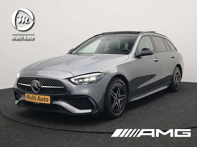 Grijs Gebruikt 2022 Mercedes C300e AMG Stationwagen | € 41.720 (Eerlijke prijs) - Afbeelding 1/4