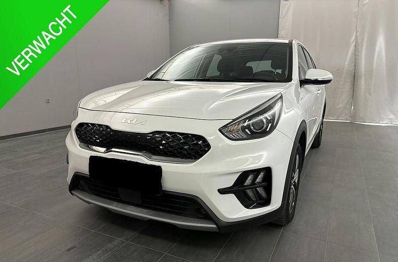 Wit Gebruikt 2022 Kia Niro SUV | € 23.750 (Super prijs) - Afbeelding 1/4
