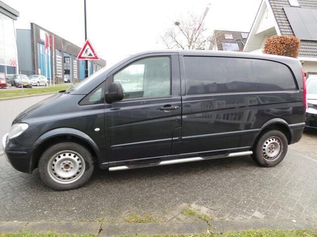 Zwart Gebruikt 2005 Mercedes Vito MPV | € 2.750 (Goede deal) - Afbeelding 1/4