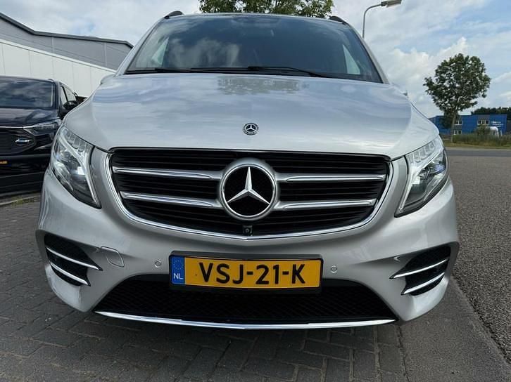 Occasion Mercedes V250 Avantgarde 190 PK (139 kW) 2018 Zilver, metallic lak MPV