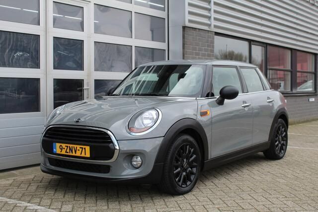 Occasion Mini ONE Business 102 PK (75 kW) 2015 Grijs Hatchback