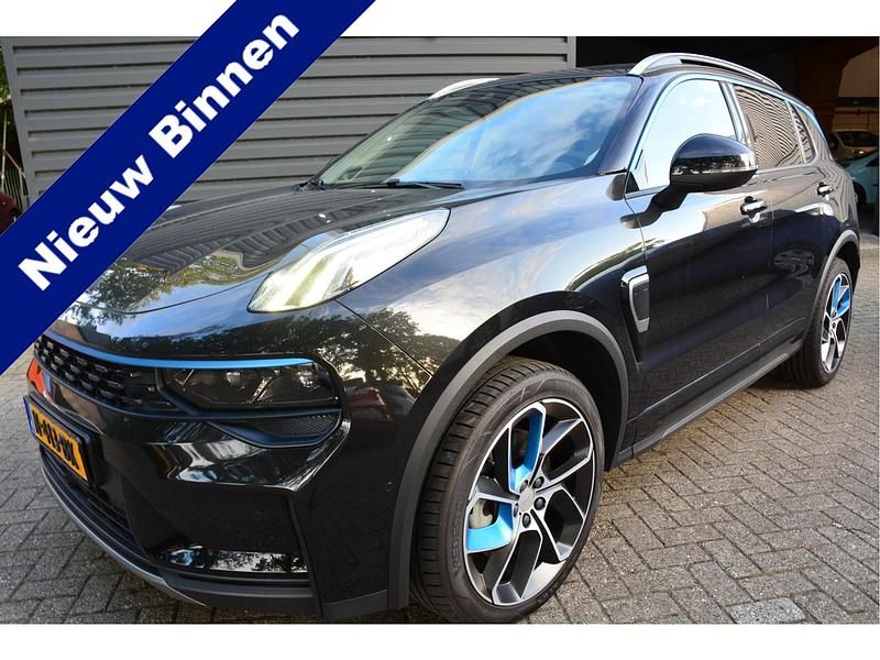 Zwart Gebruikt 2021 Lynk & Co 01 SUV | € 24.950 (Iets duurder) - Afbeelding 1/4