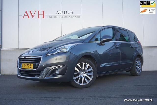 Grijs Gebruikt 2015 Peugeot 5008 Allure MPV | € 7.950 (Duur) - Afbeelding 1/4