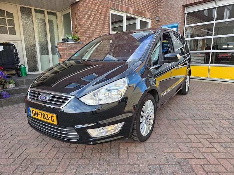 Zwart Gebruikt 2015 Ford Galaxy Platinum MPV | € 14.950 (Duur) - Afbeelding 1/4