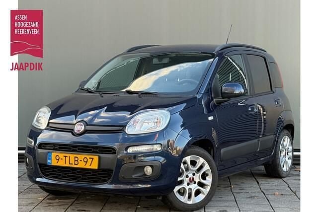 Blauw Gebruikt 2014 Fiat Panda Lounge Hatchback | € 5.744 (Eerlijke prijs) - Afbeelding 1/4