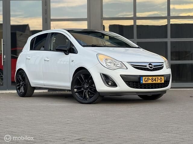 Occasion Opel Corsa 101 PK (74 kW) 2012 Wit Hatchback