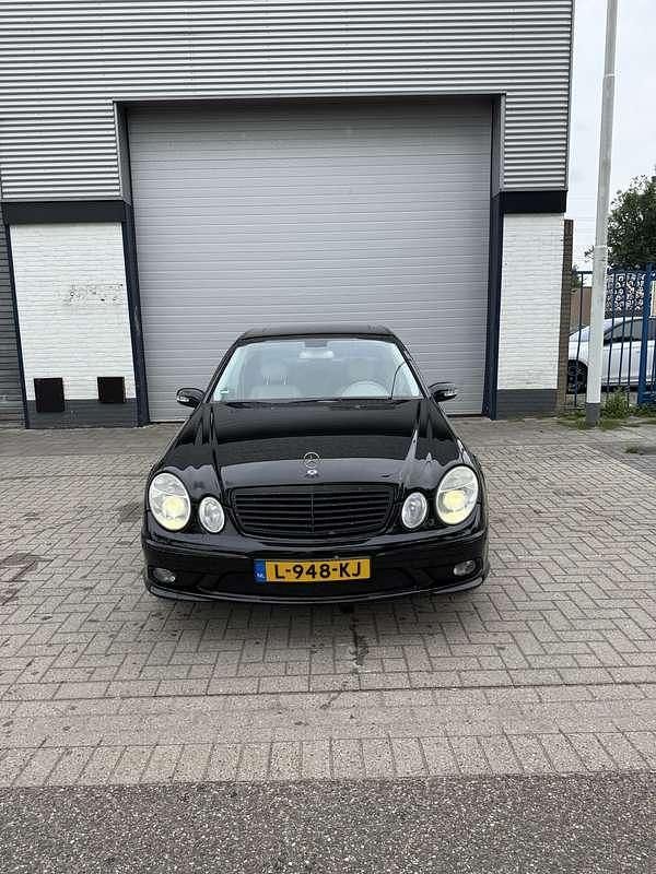 Occasion Mercedes E350 Avantgarde 272 PK (200 kW) 2005 Zwart Sedan