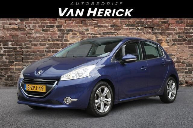 Blauw Gebruikt 2015 Peugeot 208 Premium Hatchback | € 6.445 (Eerlijke prijs) - Afbeelding 1/4