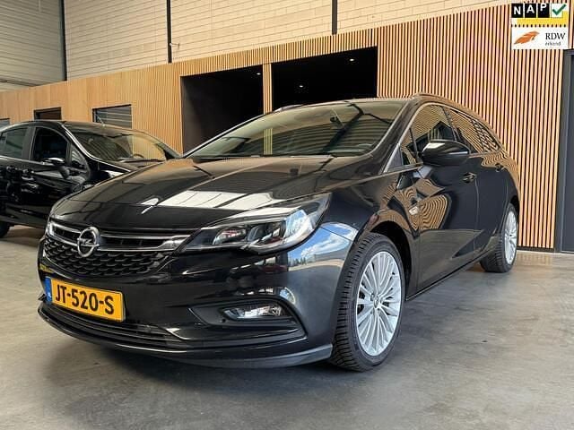 Zwart Gebruikt 2016 Opel Astra Innovation Stationwagen | € 8.490 (Goede deal) - Afbeelding 1/4