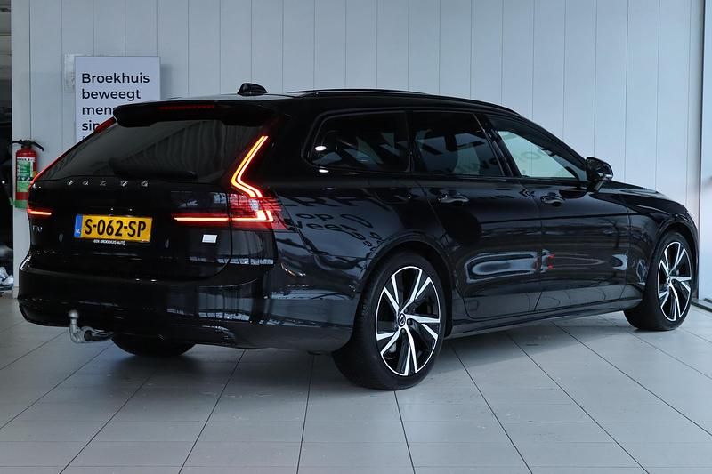 Occasion Volvo V90 Ultimate 2023 Zwart Stationwagen
