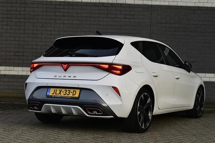 Occasion Cupra Leon 204 PK (150 kW) 2025 Wit Hatchback
