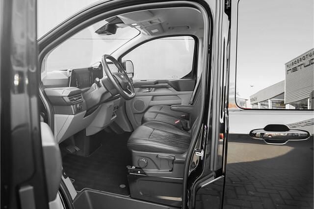 Occasion Ford Transit Custom Trend 170 PK (125 kW) 2024 Zwart (metallic) Van