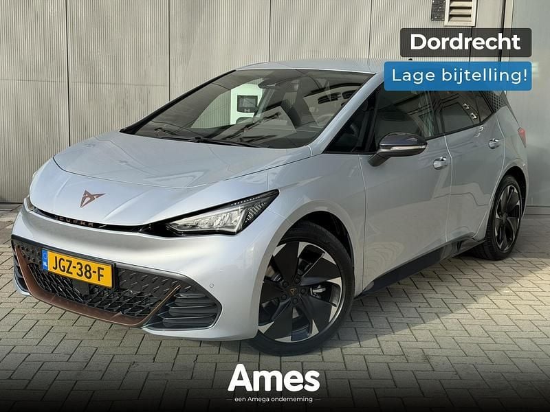 Grijs Gebruikt 2025 Cupra Born Limited Edition Hatchback | € 30.950 (Eerlijke prijs) - Afbeelding 1/4
