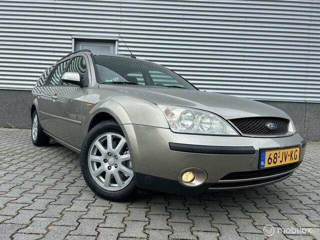Grijs Gebruikt 2002 Ford Mondeo Collection Stationwagen | € 1.199 (Iets duurder) - Afbeelding 1/4