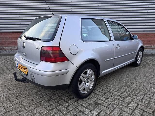 Occasion VW Golf IV Highline 116 PK (85 kW) 2000 Grijs Hatchback