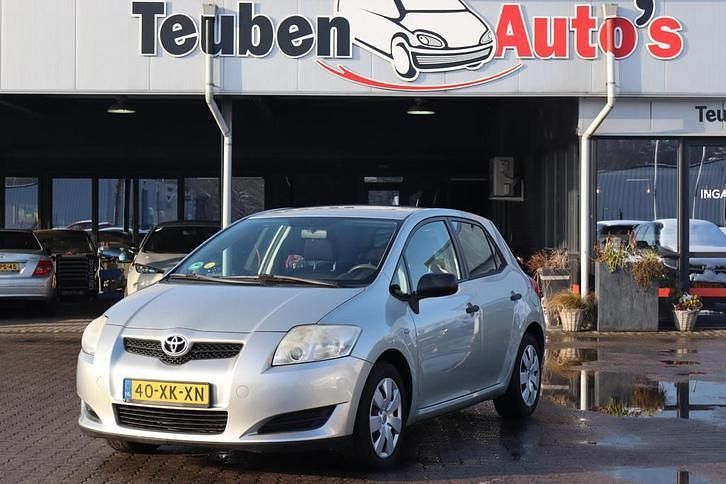 Grijs Occasion 2007 Toyota Auris Terra Hatchback | € 2.985 (Eerlijke prijs) - Afbeelding 1/4