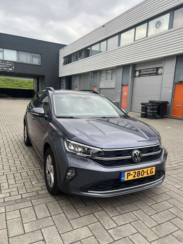 Grijs Gebruikt 2022 VW Taigo Life SUV | € 21.300 (Super prijs) - Afbeelding 1/4