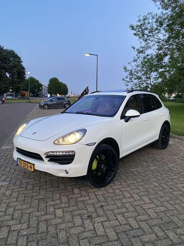 Gebruikt 2011 Porsche Cayenne S SUV | € 15.000 - Afbeelding 1/4
