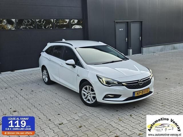 Wit Gebruikt 2017 Opel Astra Stationwagen | € 8.750 (Goede deal) - Afbeelding 1/4