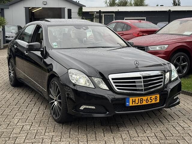 Occasion Mercedes E500 Avantgarde 388 PK (285 kW) 2009 Zwart Sedan