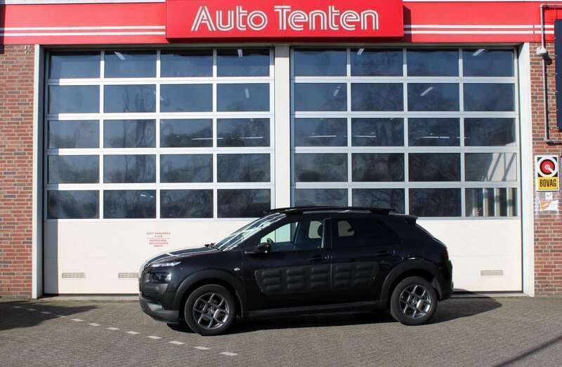 Zwart Gebruikt 2017 Citroën C4 Cactus Business Class Hatchback | € 11.450 (Eerlijke prijs) - Afbeelding 1/4