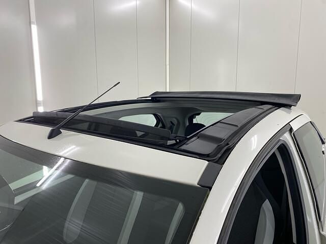 Occasion Toyota Aygo X-wave 69 PK (50 kW) 2016 Wit Hatchback