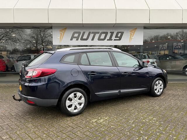 Occasion Renault Mégane GrandTour Expression 131 PK (96 kW) 2010 Blauw (metallic) Stationwagen
