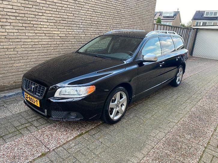 Gebruikt 2008 Volvo V70 R-Design Stationwagen | € 6.500 (Super prijs) - Afbeelding 1/4