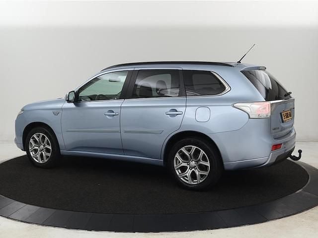Occasion Mitsubishi Outlander P-HEV Instyle 121 PK (88 kW) 2013 Blauw SUV