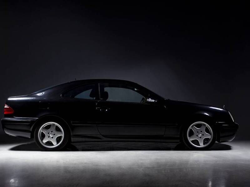 Zwartobsidian black Gebruikt 2000 Mercedes CLK55 AMG AMG Coupé | € 19.900 - Afbeelding 1/4