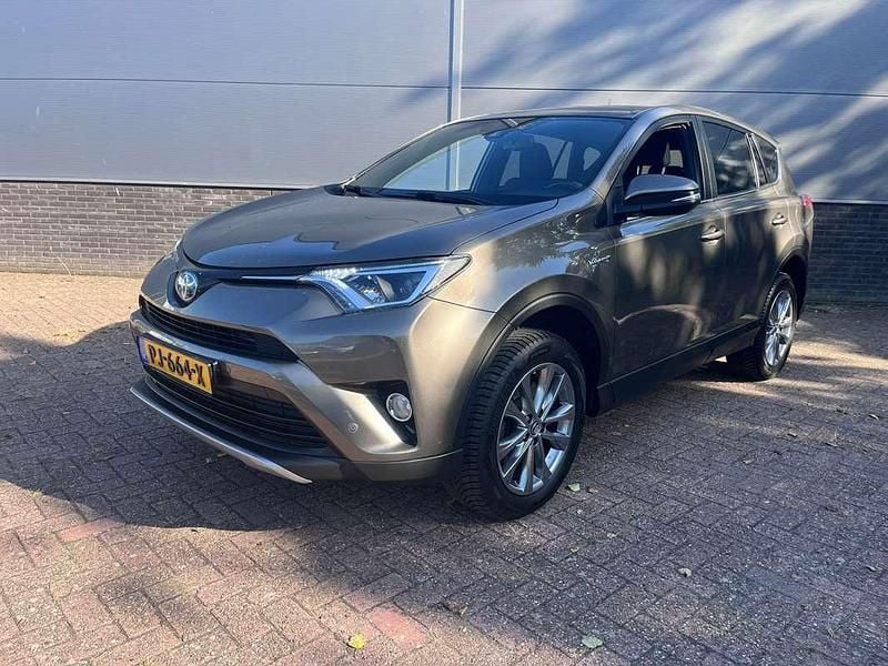 Bruin Gebruikt 2017 Toyota RAV4 Sport SUV | € 19.980 (Goede deal) - Afbeelding 1/4