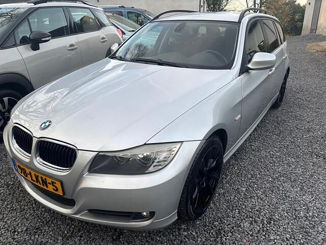 Grijs Occasion 2010 BMW 316 Stationwagen | € 4.350 (Eerlijke prijs) - Afbeelding 1/4