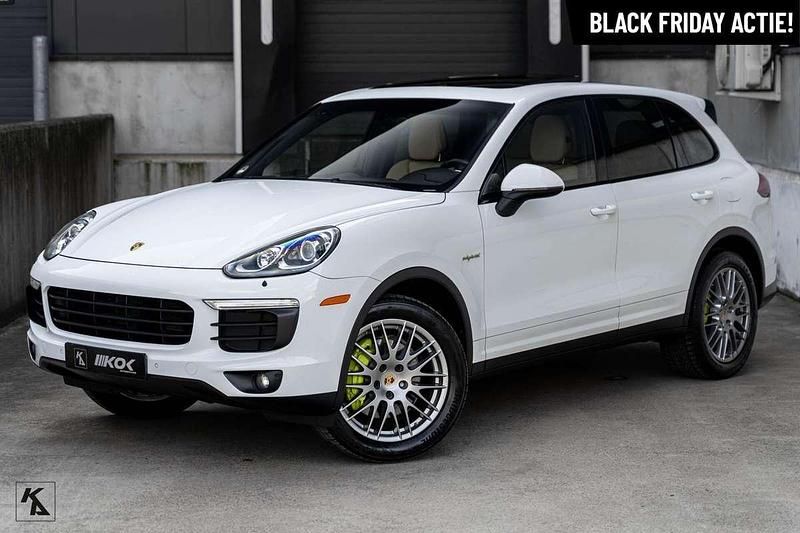 Wit Gebruikt 2016 Porsche Cayenne Sport SUV | € 34.499 (Goede deal) - Afbeelding 1/4