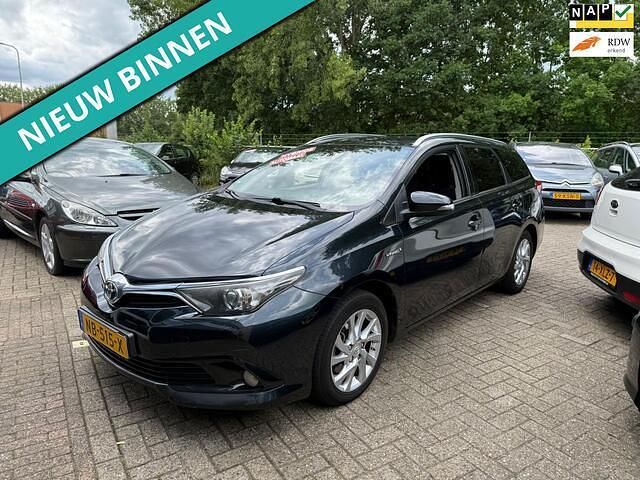 Grijs Gebruikt 2017 Toyota Auris Touring Sports Business Edition Stationwagen | € 7.499 - Afbeelding 1/3