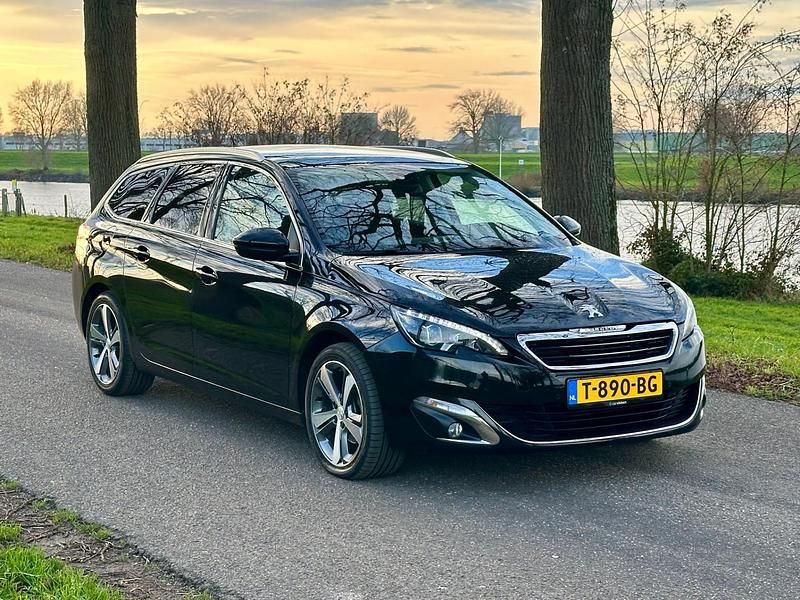 Occasion Peugeot 308 SW GT-line 2024 Zwart Stationwagen
